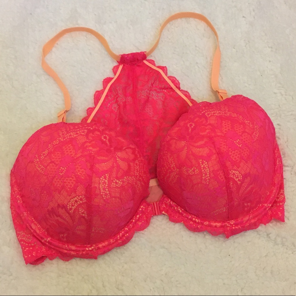Victoria’s Secret push up bra size 36dd. Racerback